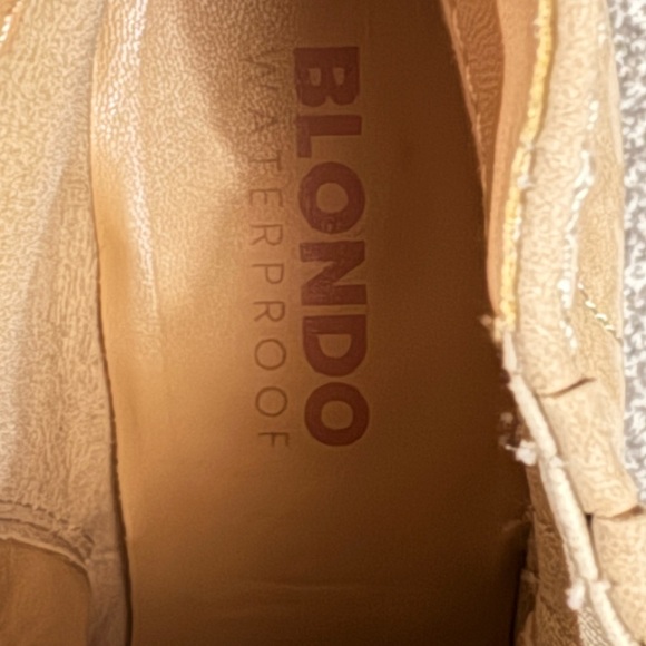 Blonde Chunky Ankle Boots. Waterproof. Sand color 2024. Great condition. 7 - Picture 8 of 12